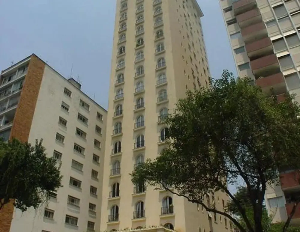 Destaque do Dora Cunha Bueno