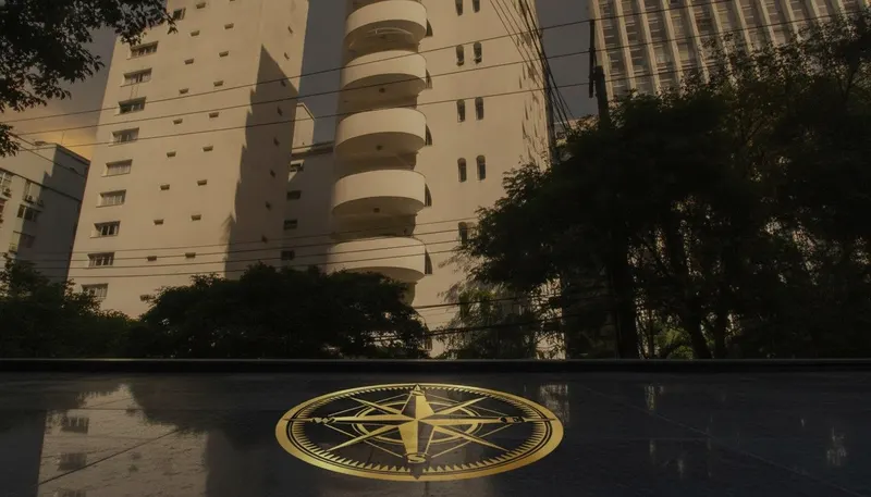 Narciso — a arte da casa